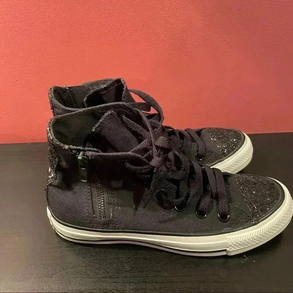 Black Converse with glitter New - Picture 5 of 11
